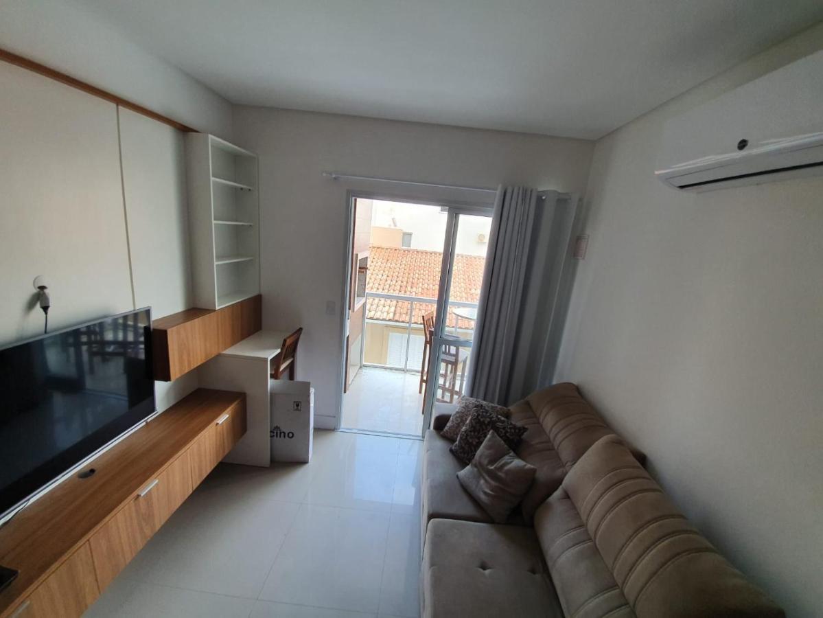 Apto Na De Palmas, Proximo Ao Mar, Climatizado E Com Piscina *